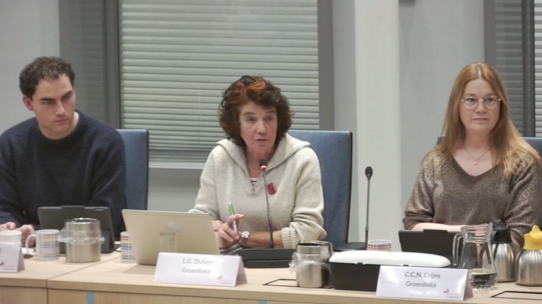 Okke, Lianne en Chantal in raad 11 december 2025